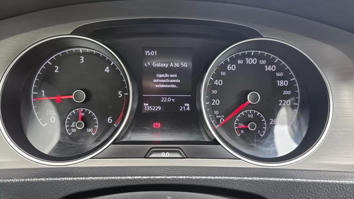 volkswagen-golf-2015-diesel-1598cc