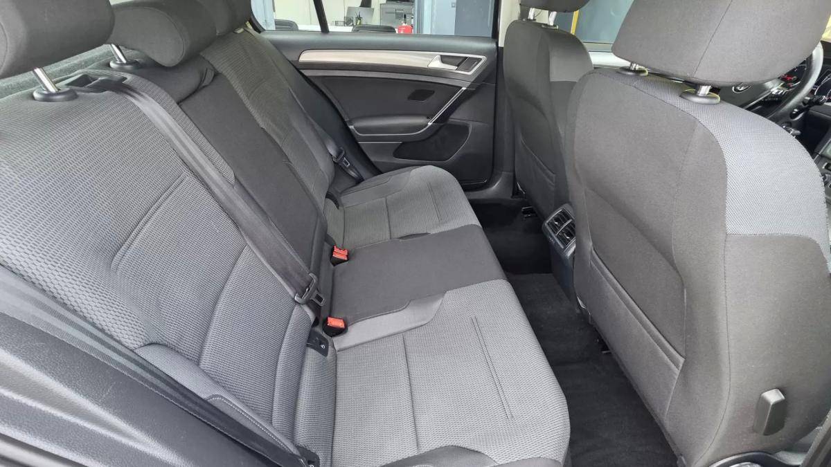 volkswagen-golf-2015-diesel-1598cc