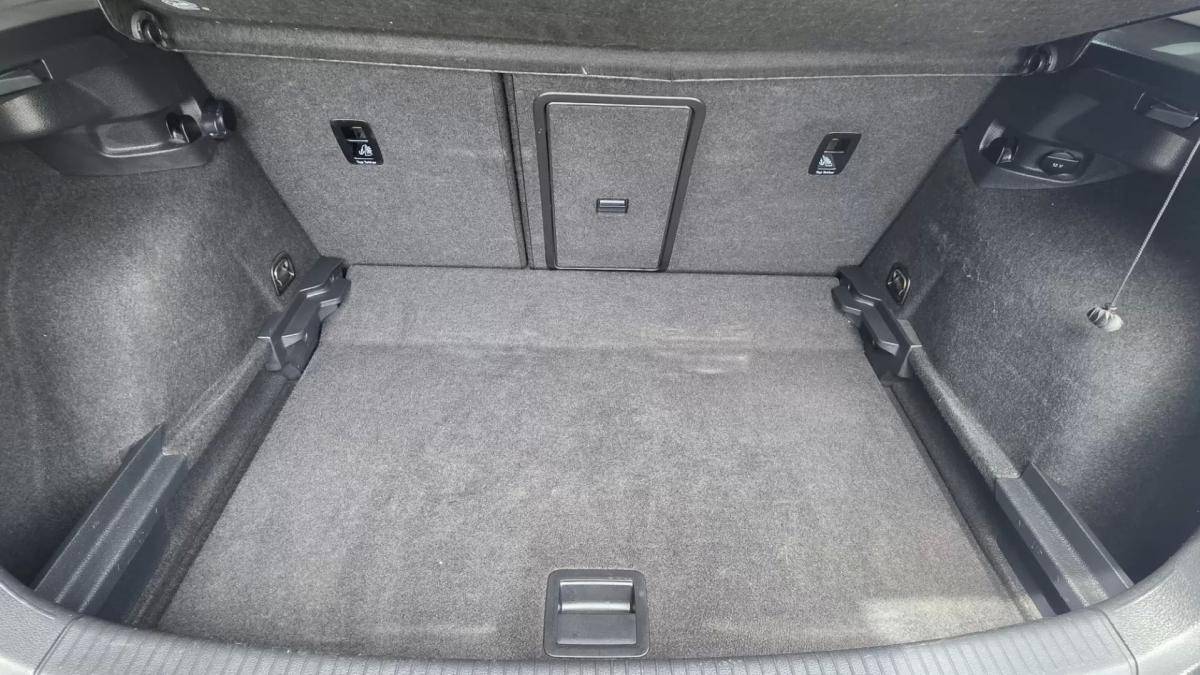 volkswagen-golf-2015-diesel-1598cc