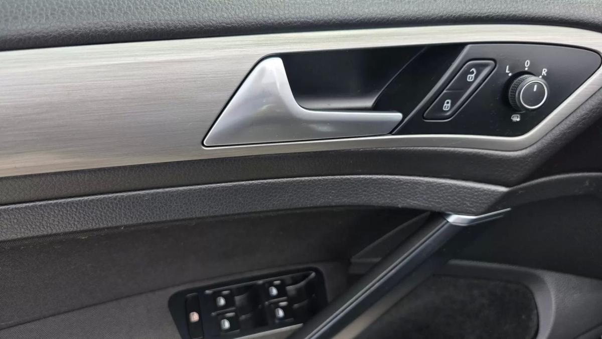 volkswagen-golf-2015-diesel-1598cc