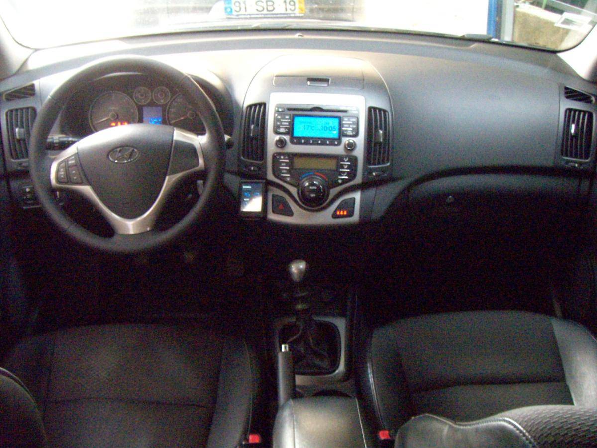 hyundai-i30-2009-diesel-1582cc