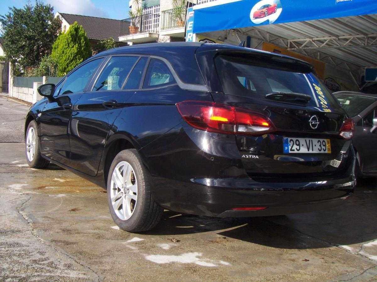 opel-astra-sport-tourer-2018-diesel-1598cc
