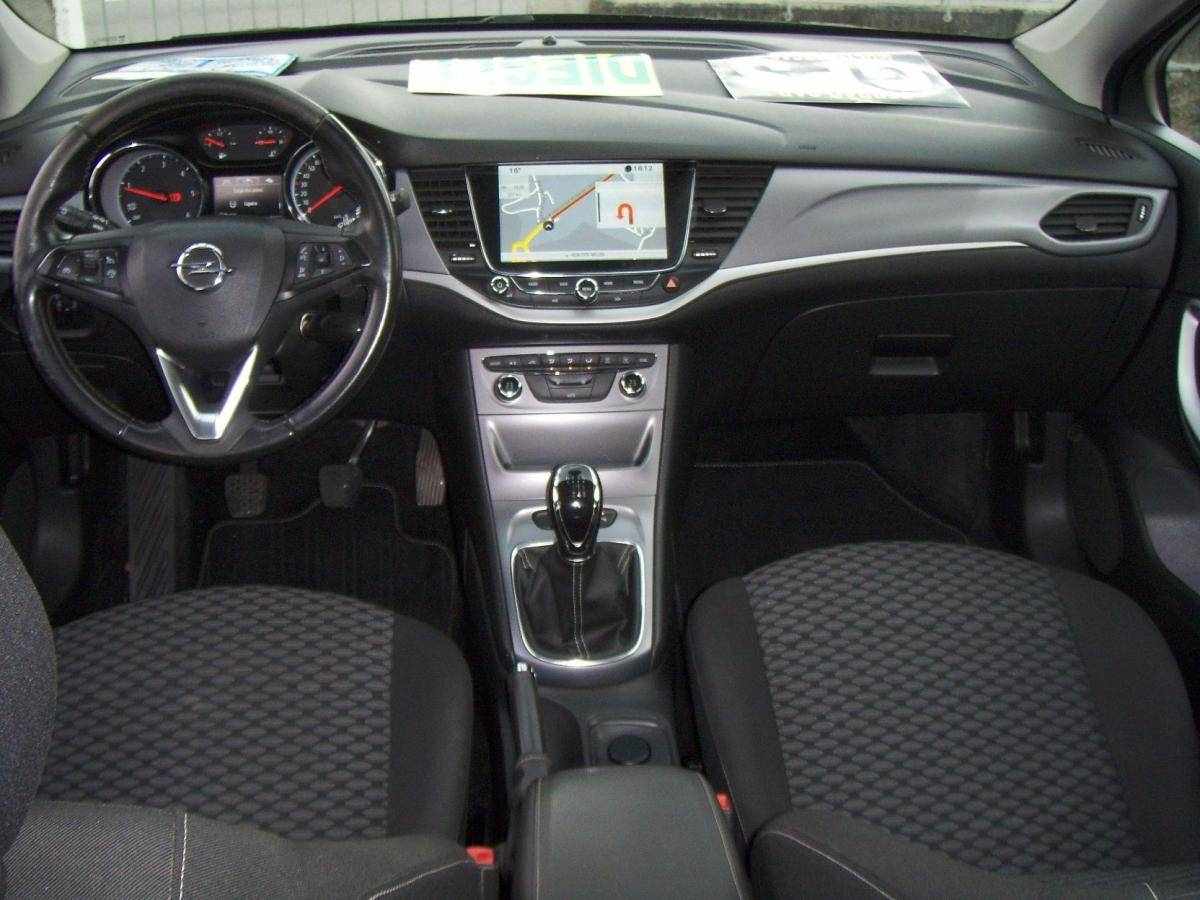 opel-astra-sport-tourer-2018-diesel-1598cc