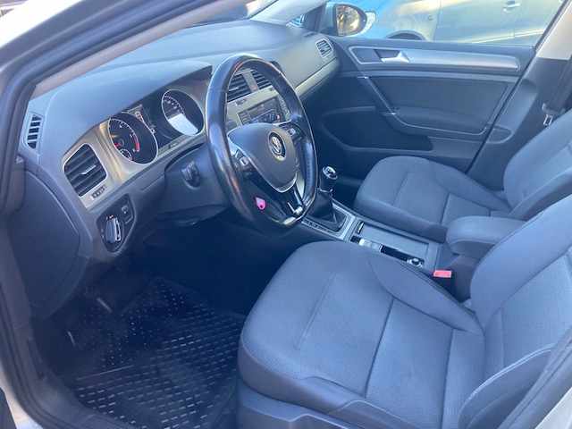 volkswagen-golf-1-6-tdi-bluemotion-2016-diesel-1598cc