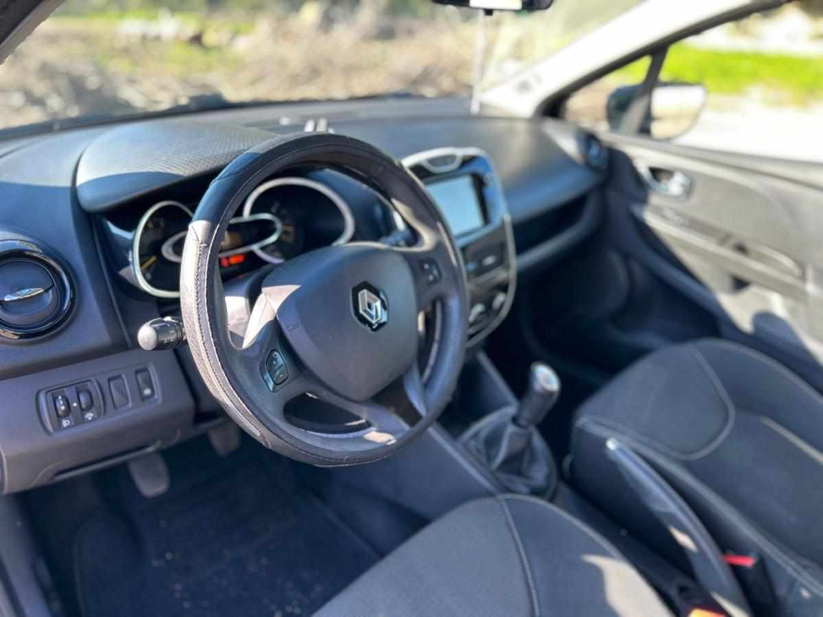 renault-clio-0-9-tce-2015-gasolina-898cc