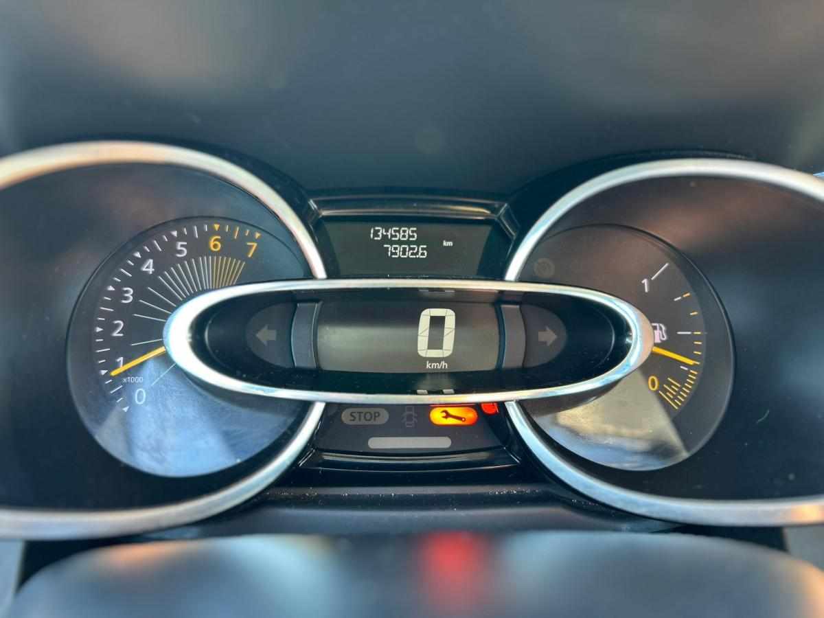 renault-clio-0-9-tce-2015-gasolina-898cc