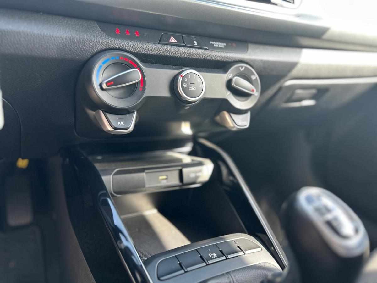 kia-rio-1-0-t-gdi-2023-gasolina-998cc