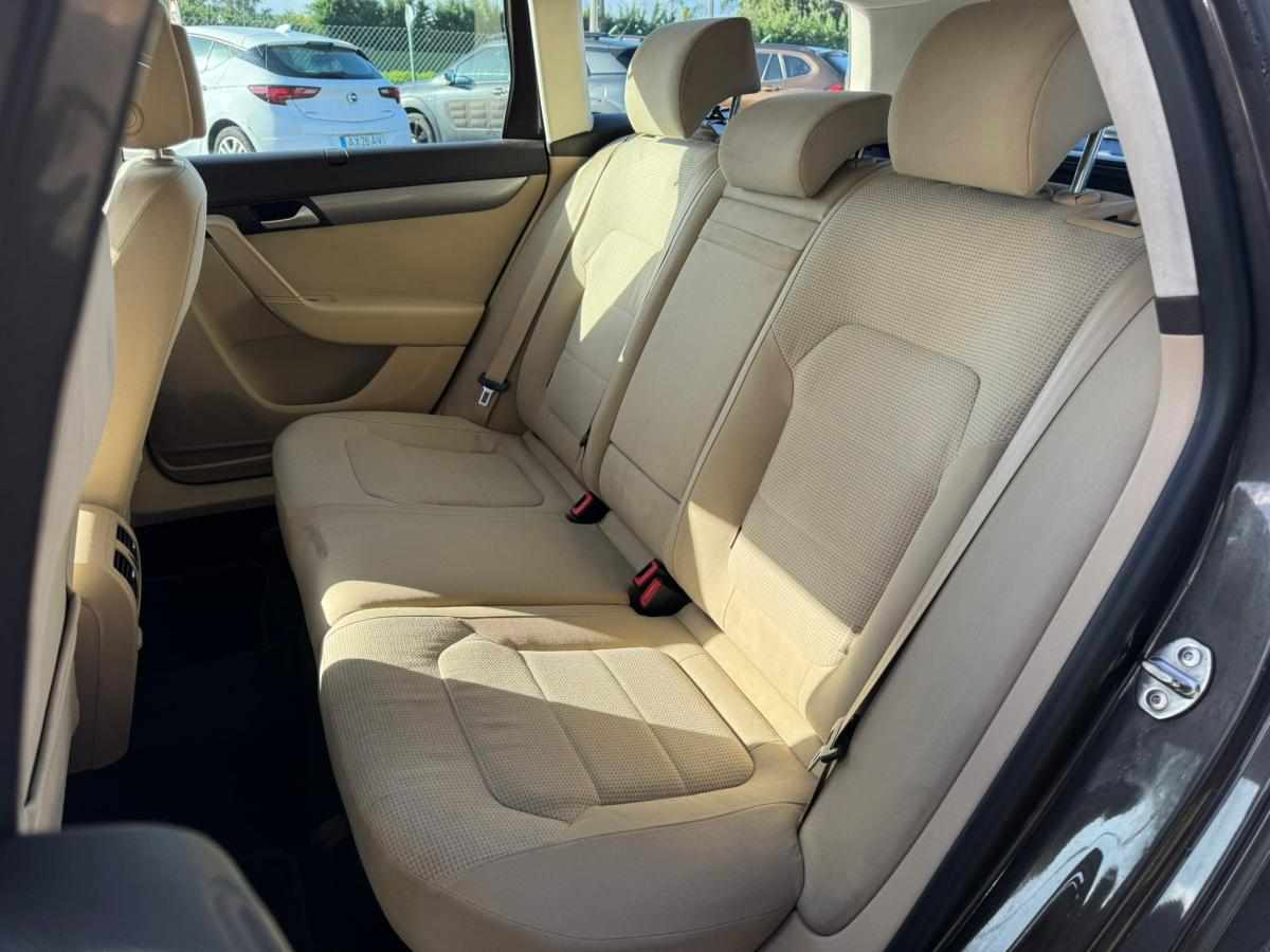 volkswagen-passat-1-6-tdi-bluemotion-2014-diesel-1598cc