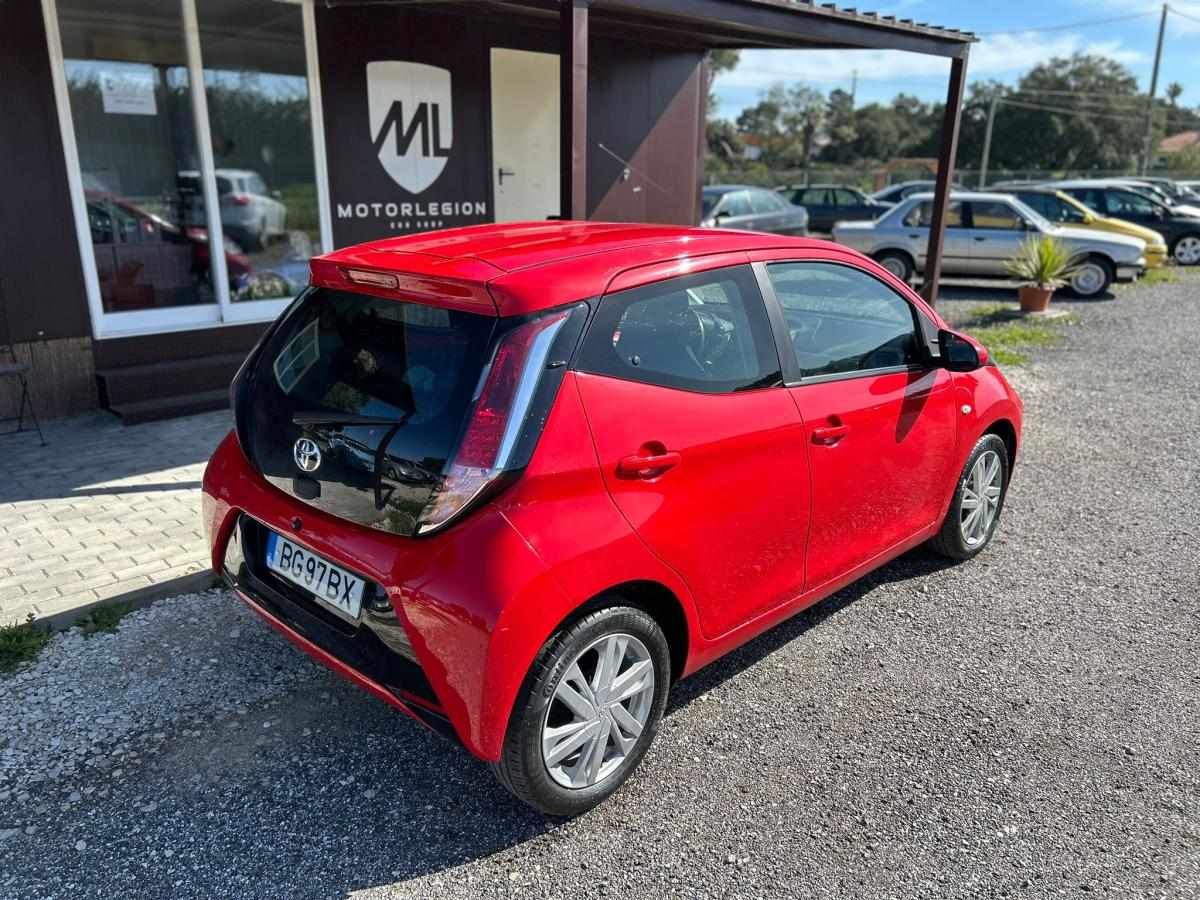 toyota-aygo-1-0-vvt-i-2017-gasolina-998cc