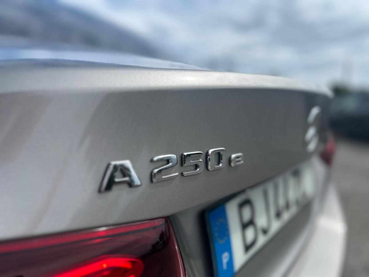 mercedes-benz-classe-a-a-250-e-2020-gasolina-1332cc