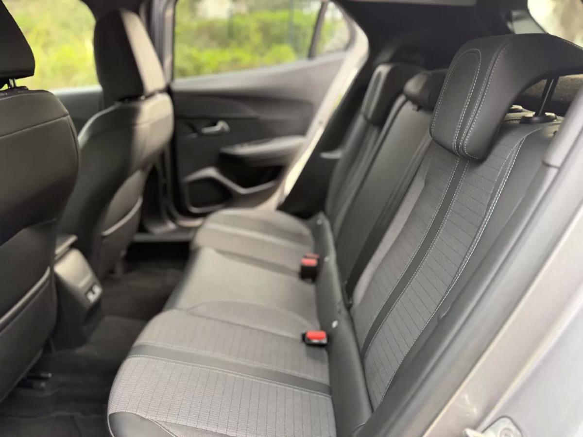 peugeot-2008-2021-gasolina-1199cc