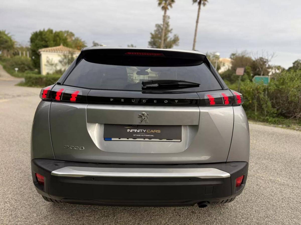 peugeot-2008-2021-gasolina-1199cc