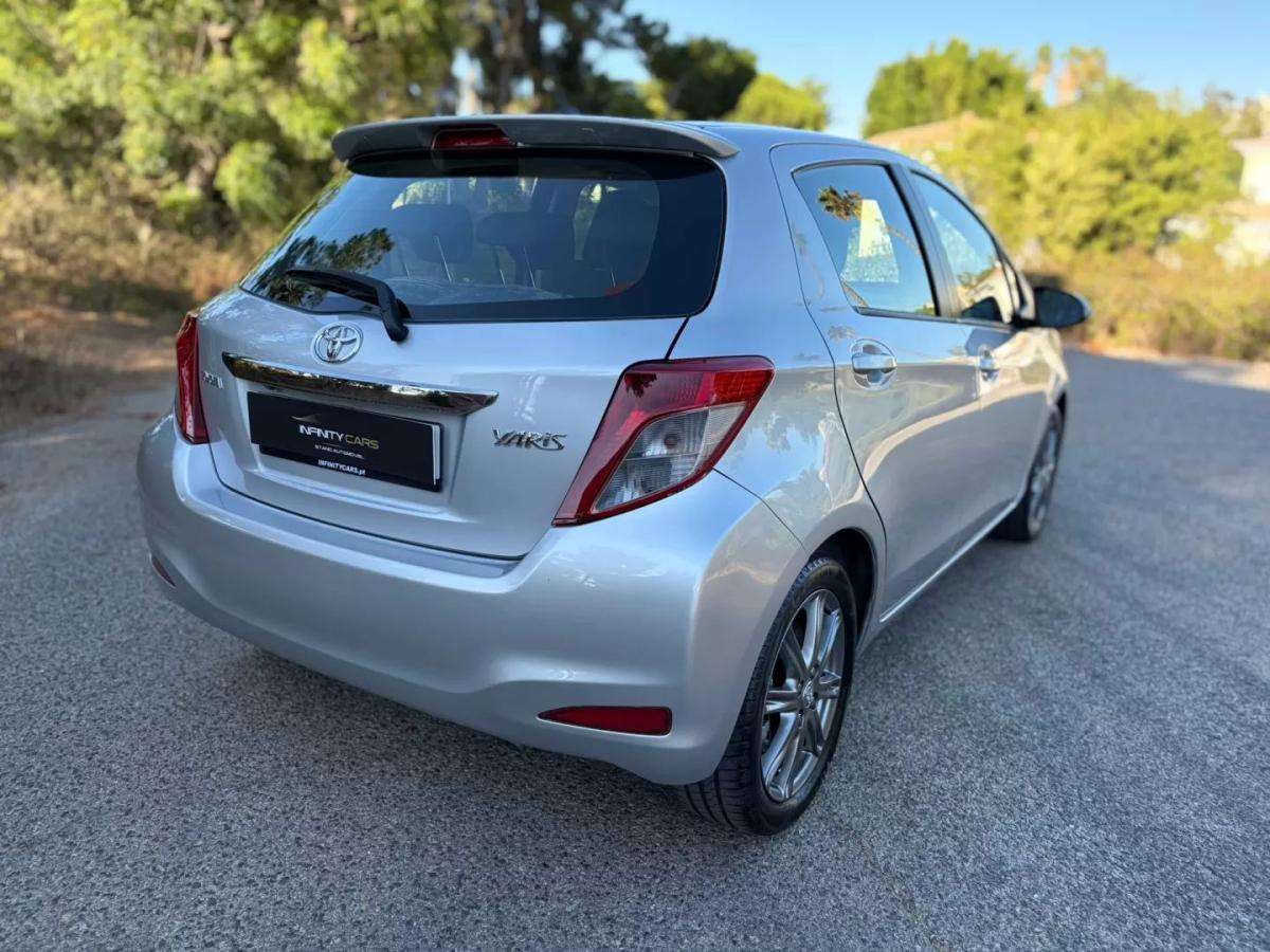 toyota-yaris-2013-gasolina-1329cc