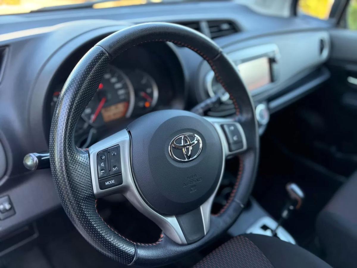 toyota-yaris-2013-gasolina-1329cc