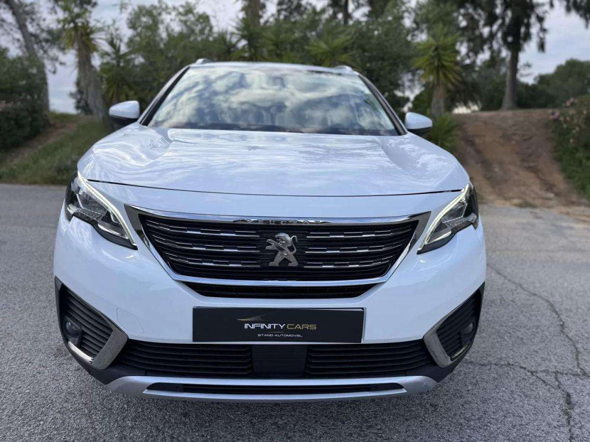 peugeot-5008-2018-diesel-1499cc