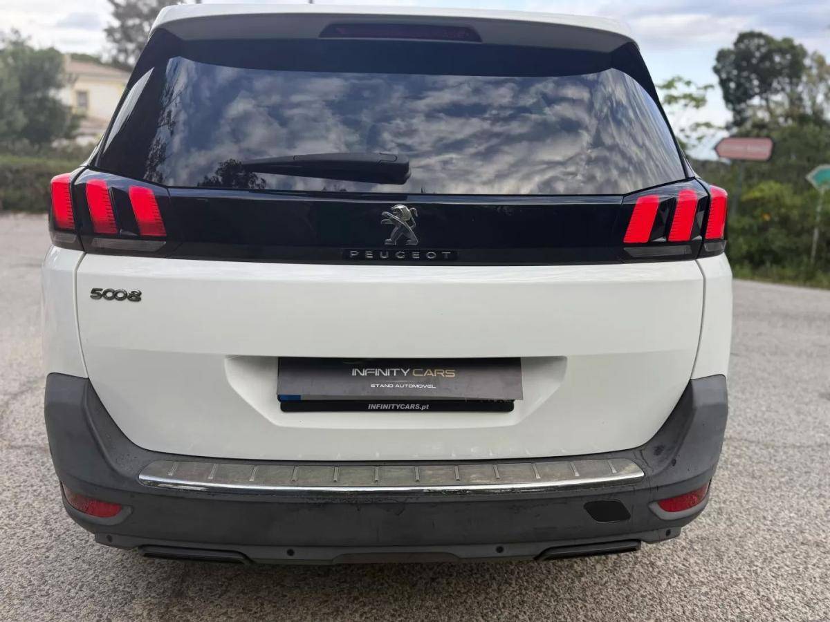 peugeot-5008-2018-diesel-1499cc