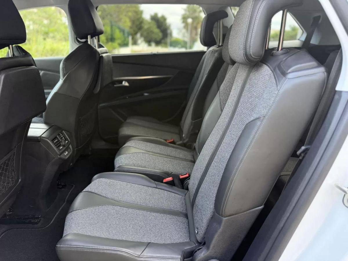 peugeot-5008-2018-diesel-1499cc