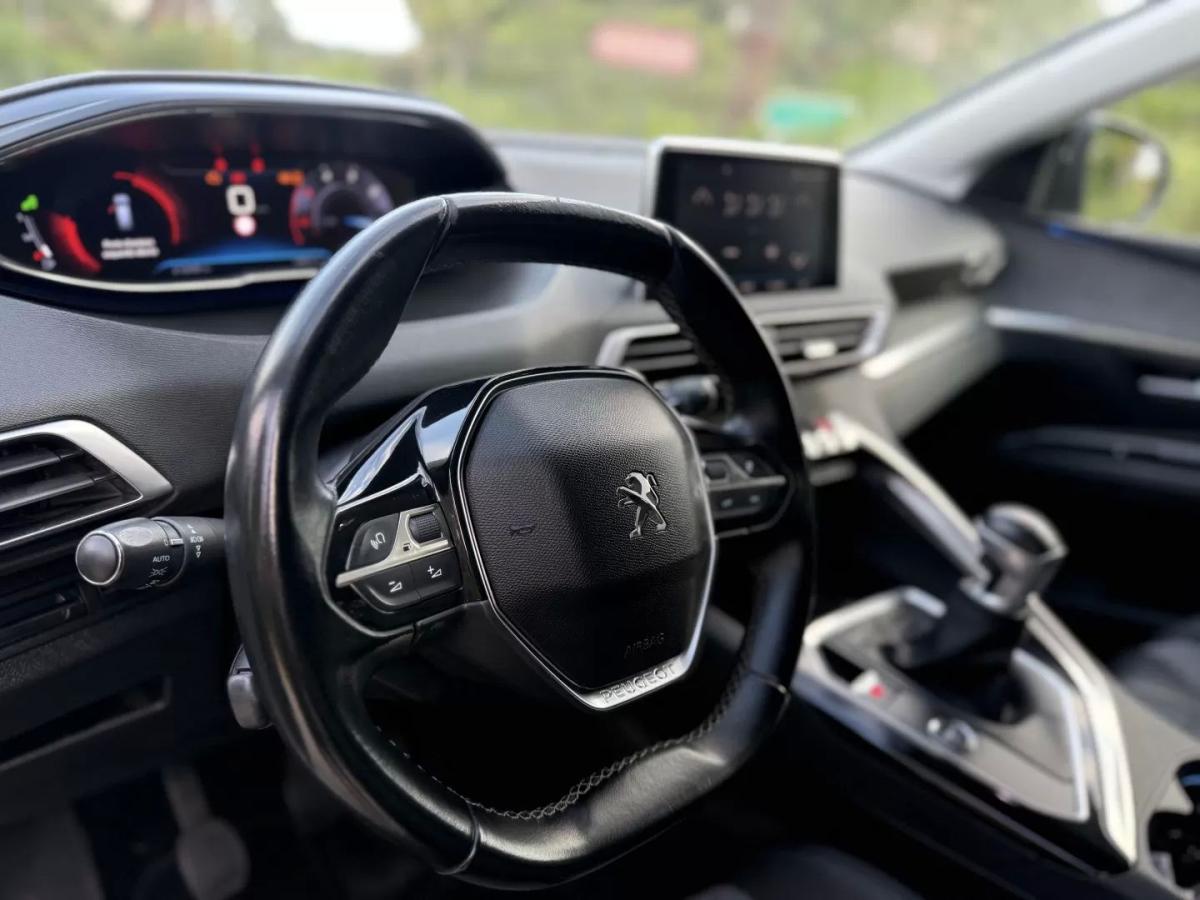 peugeot-5008-2018-diesel-1499cc