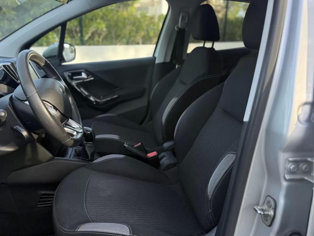peugeot-208-2016-gasolina-1199cc