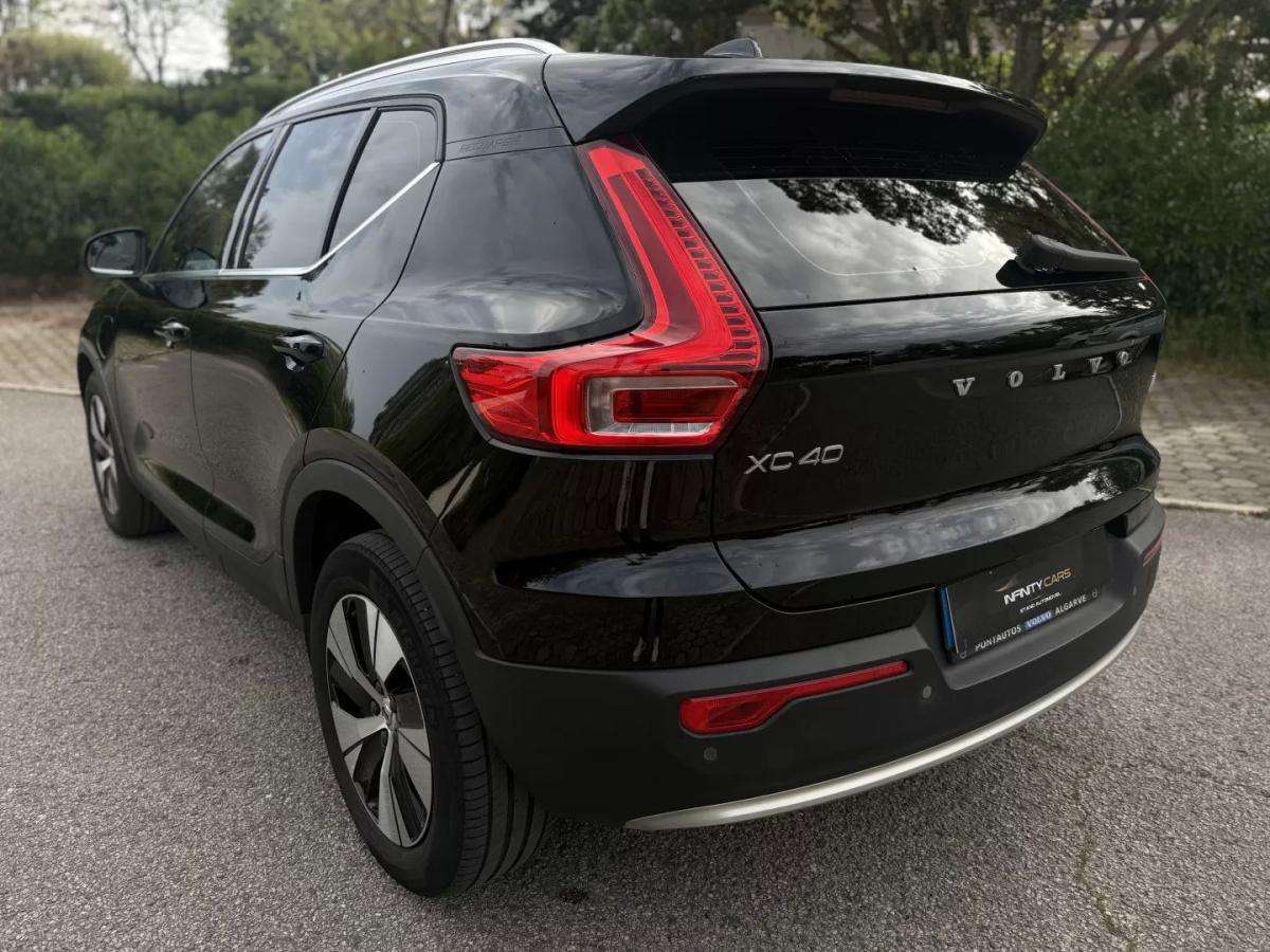 volvo-xc40-2022-hibrido-1477cc