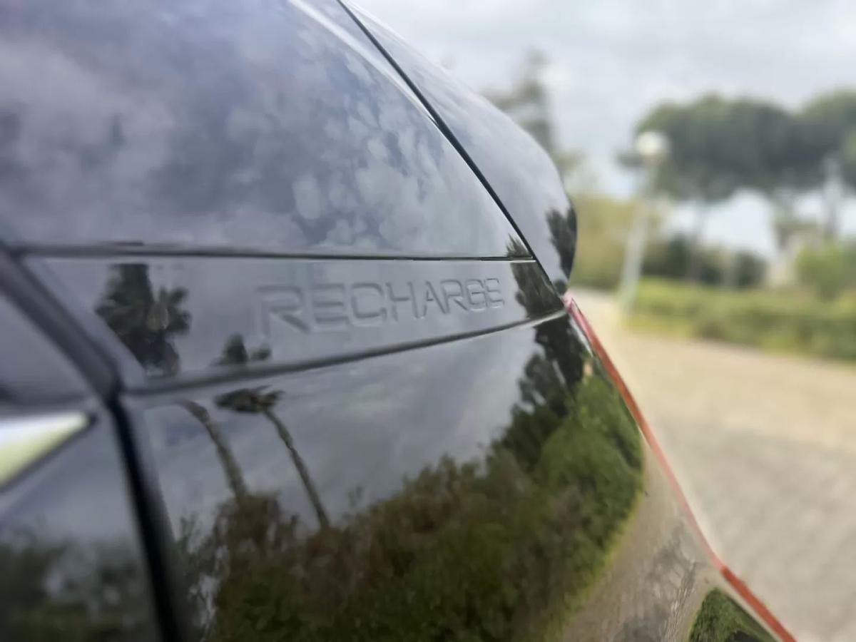 volvo-xc40-2022-hibrido-1477cc