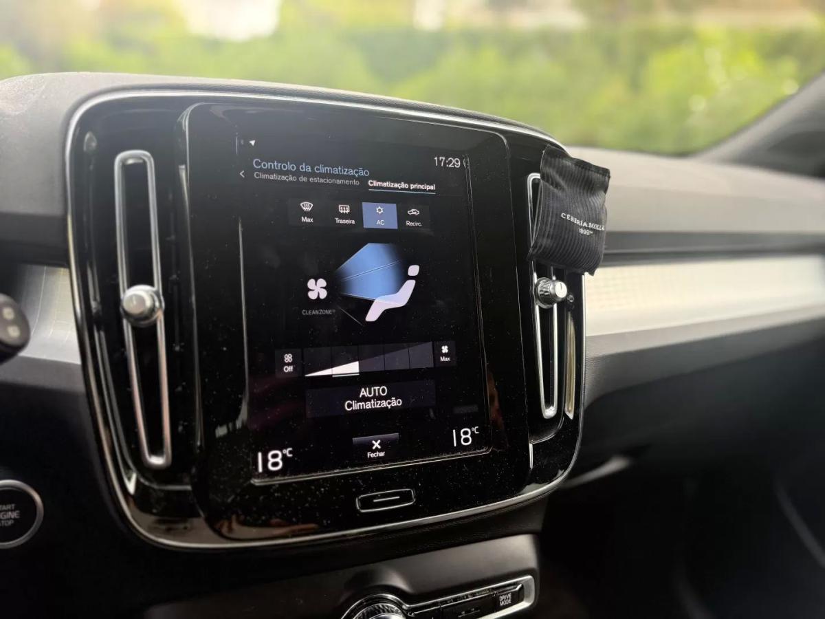 volvo-xc40-2022-hibrido-1477cc