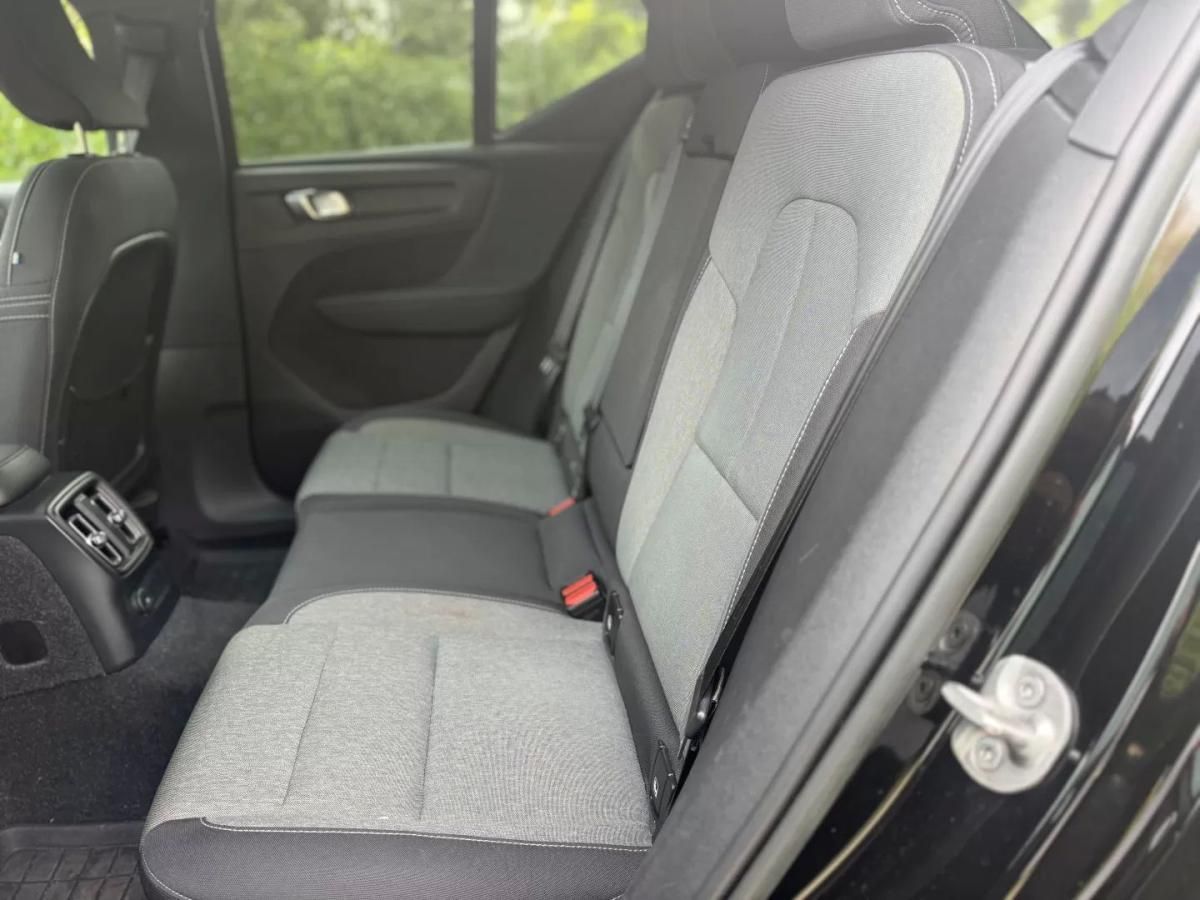 volvo-xc40-2022-hibrido-1477cc