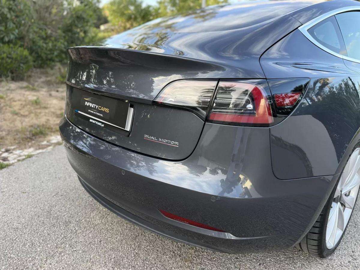 tesla-model-3-2019-eletrico-200cc