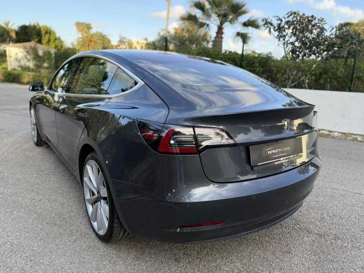 tesla-model-3-2019-eletrico-200cc