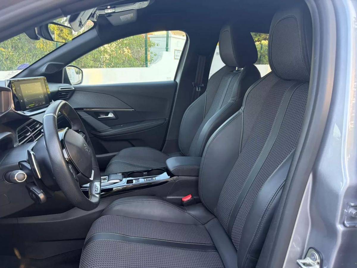 peugeot-208-2023-gasolina-1199cc