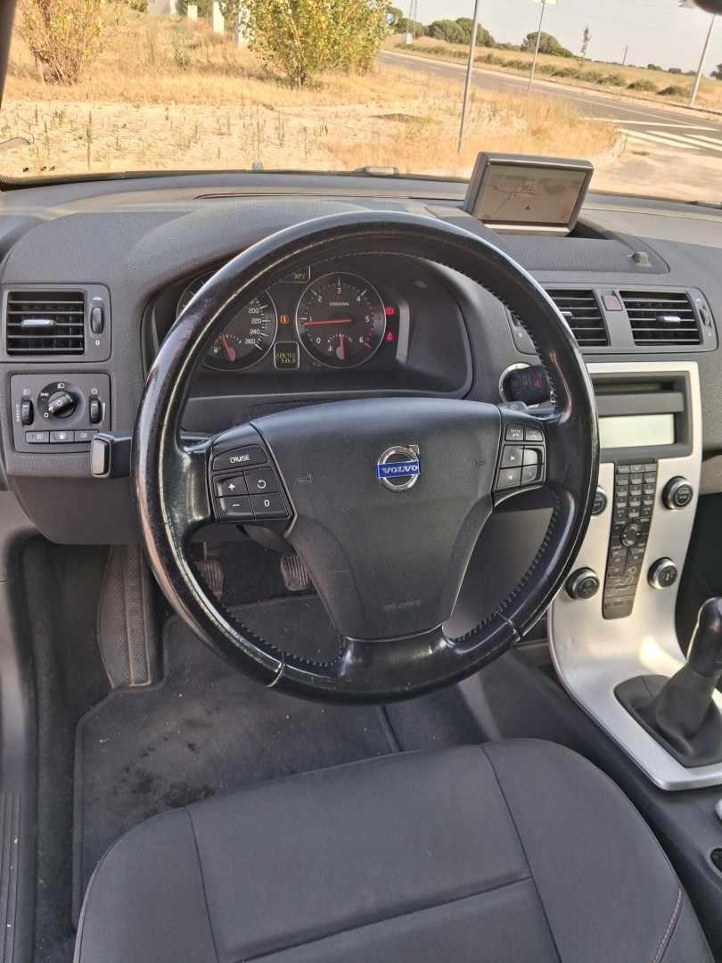 volvo-v50-2011-diesel-1560cc