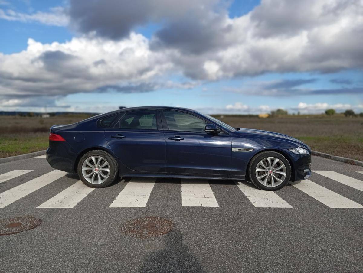 jaguar-xf-2018-diesel-1999cc