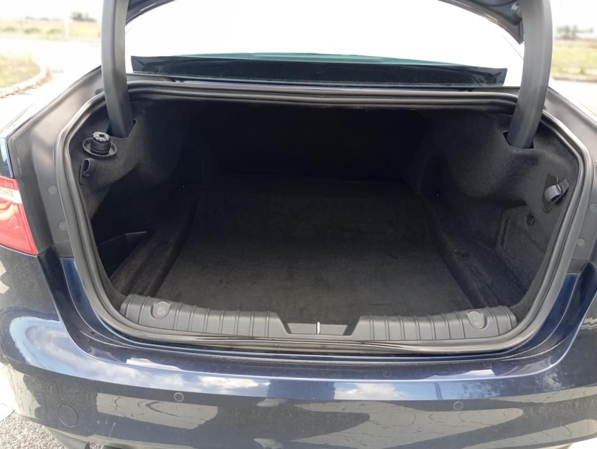 jaguar-xf-2018-diesel-1999cc