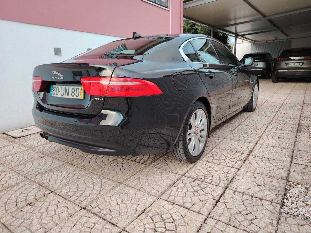 jaguar-xe-2016-diesel-1999cc