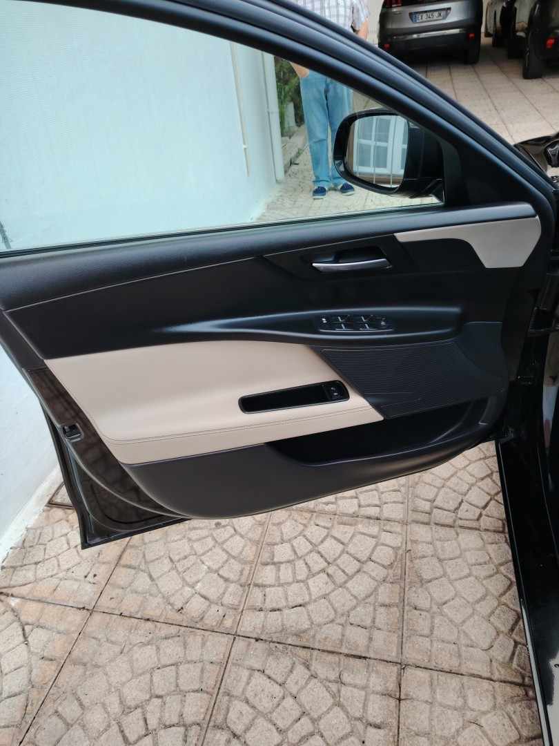 jaguar-xe-2016-diesel-1999cc