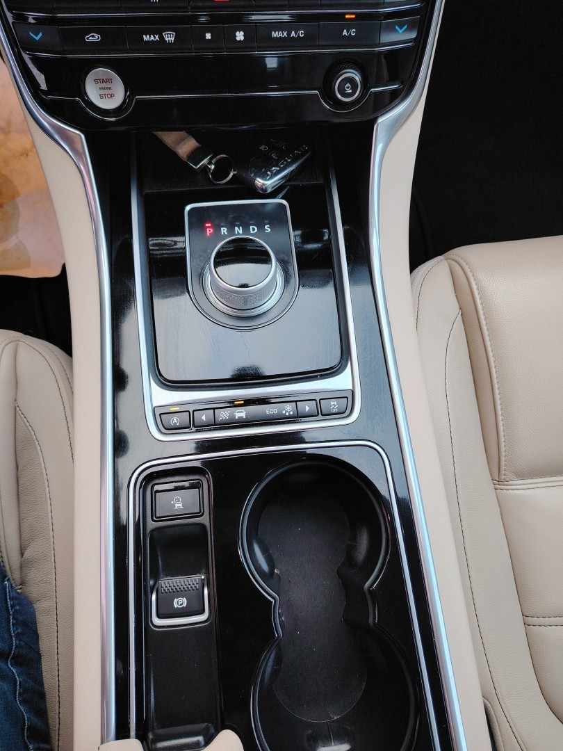 jaguar-xe-2016-diesel-1999cc
