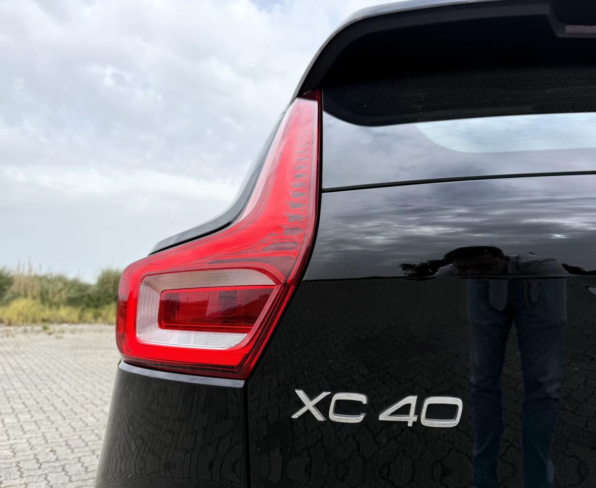 volvo-xc40-2021-gasolina-1477cc