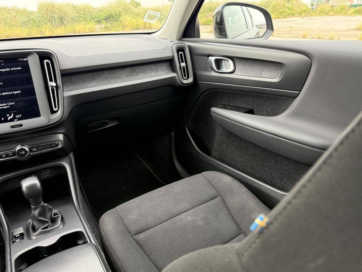 volvo-xc40-2021-gasolina-1477cc
