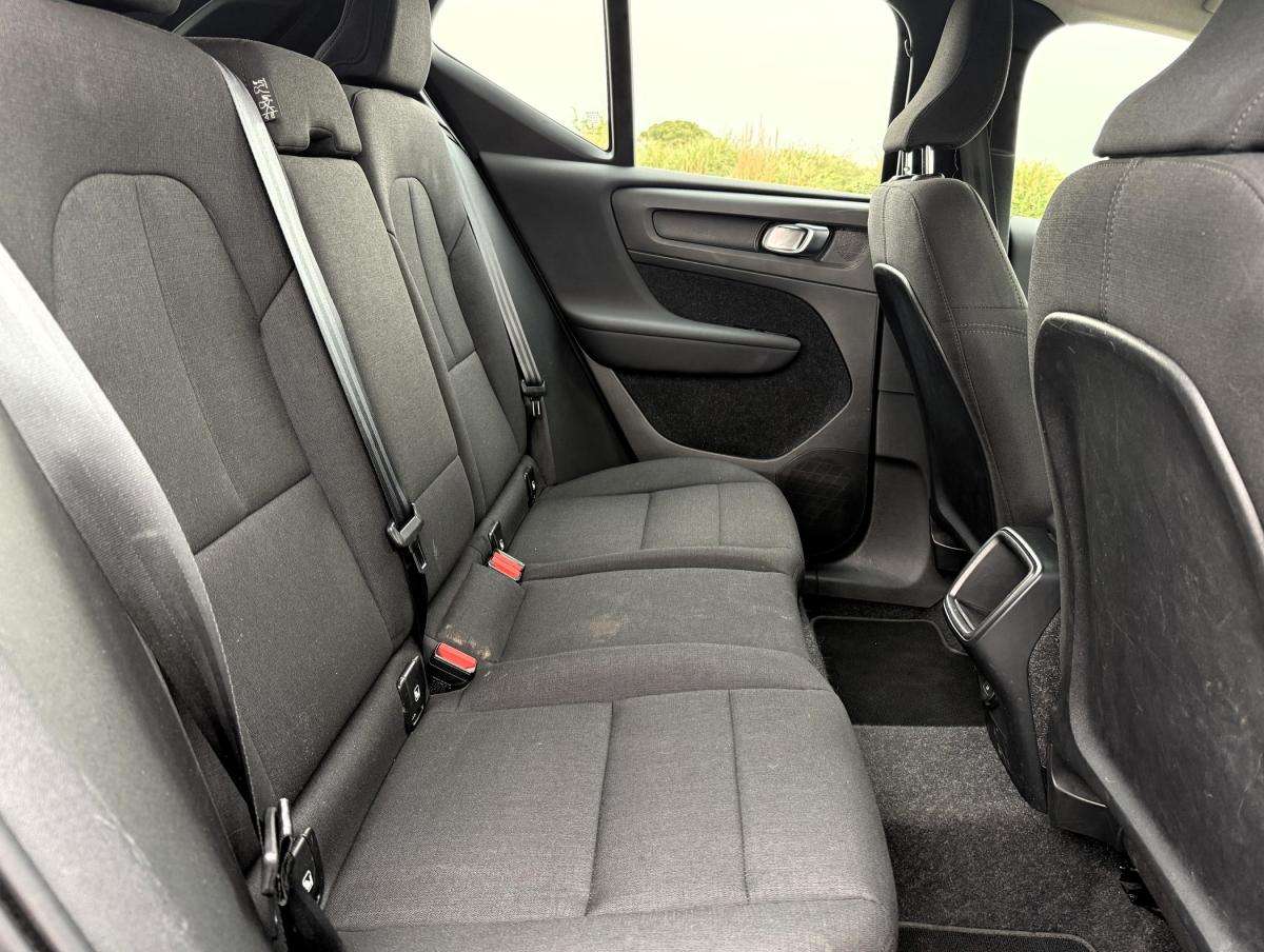 volvo-xc40-2021-gasolina-1477cc
