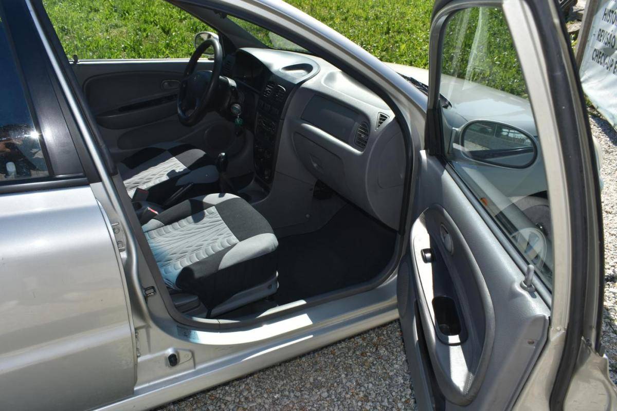 kia-rio-2003-gasolina-1343cc