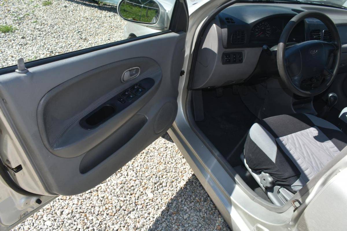 kia-rio-2003-gasolina-1343cc