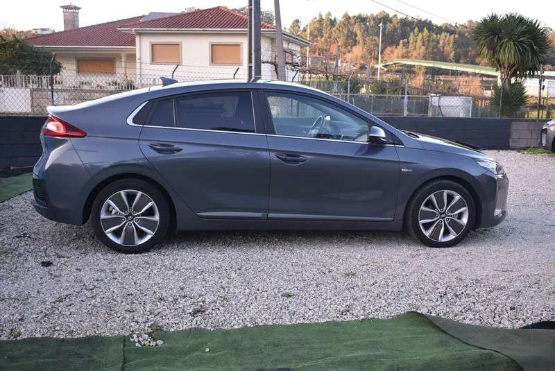 hyundai-ioniq-2019-hibrido-a-gasolina-1580cc