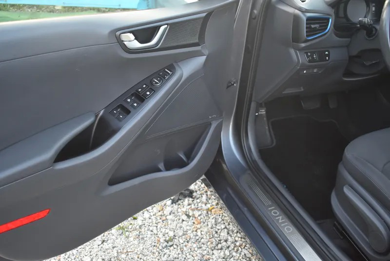 hyundai-ioniq-2019-hibrido-a-gasolina-1580cc