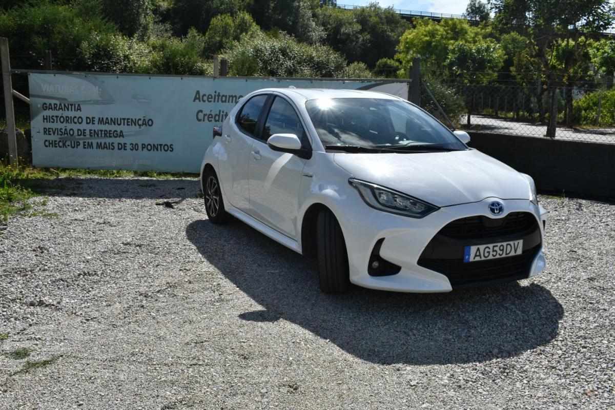 toyota-yaris-2021-hibrido-a-gasolina-1497cc