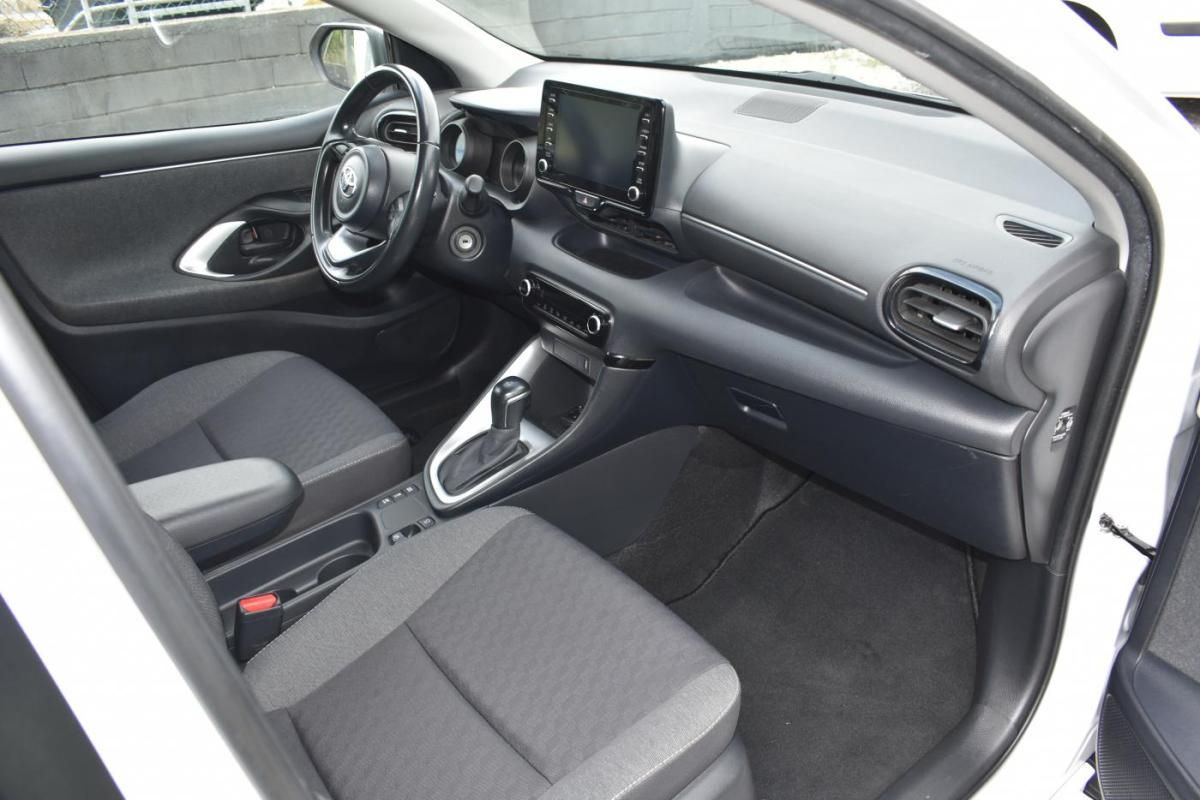 toyota-yaris-2021-hibrido-a-gasolina-1497cc