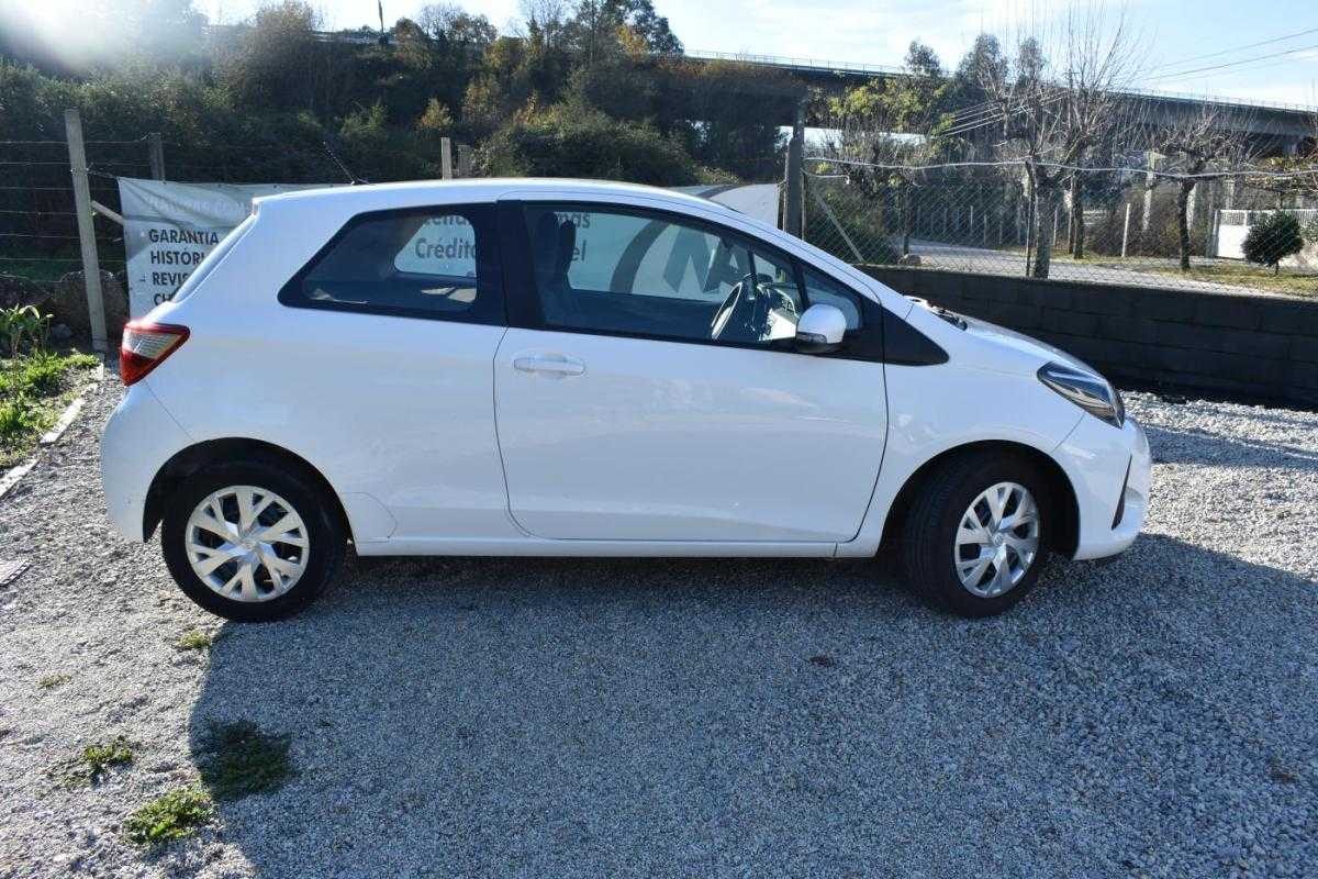 toyota-yaris-2020-gasolina-998cc