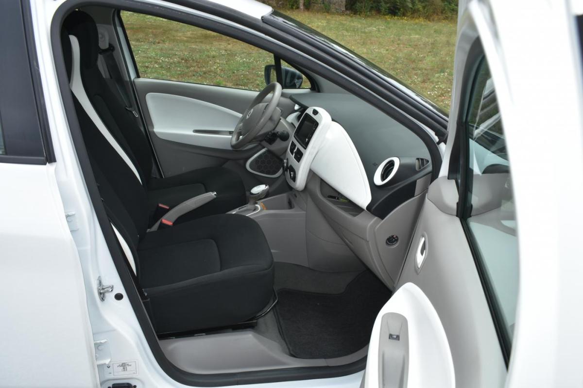 renault-zoe-2018-eletrico-0cc