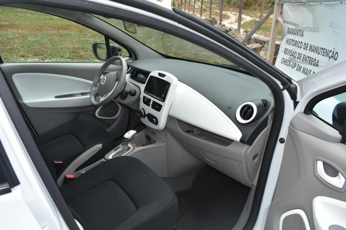 renault-zoe-2018-eletrico-0cc