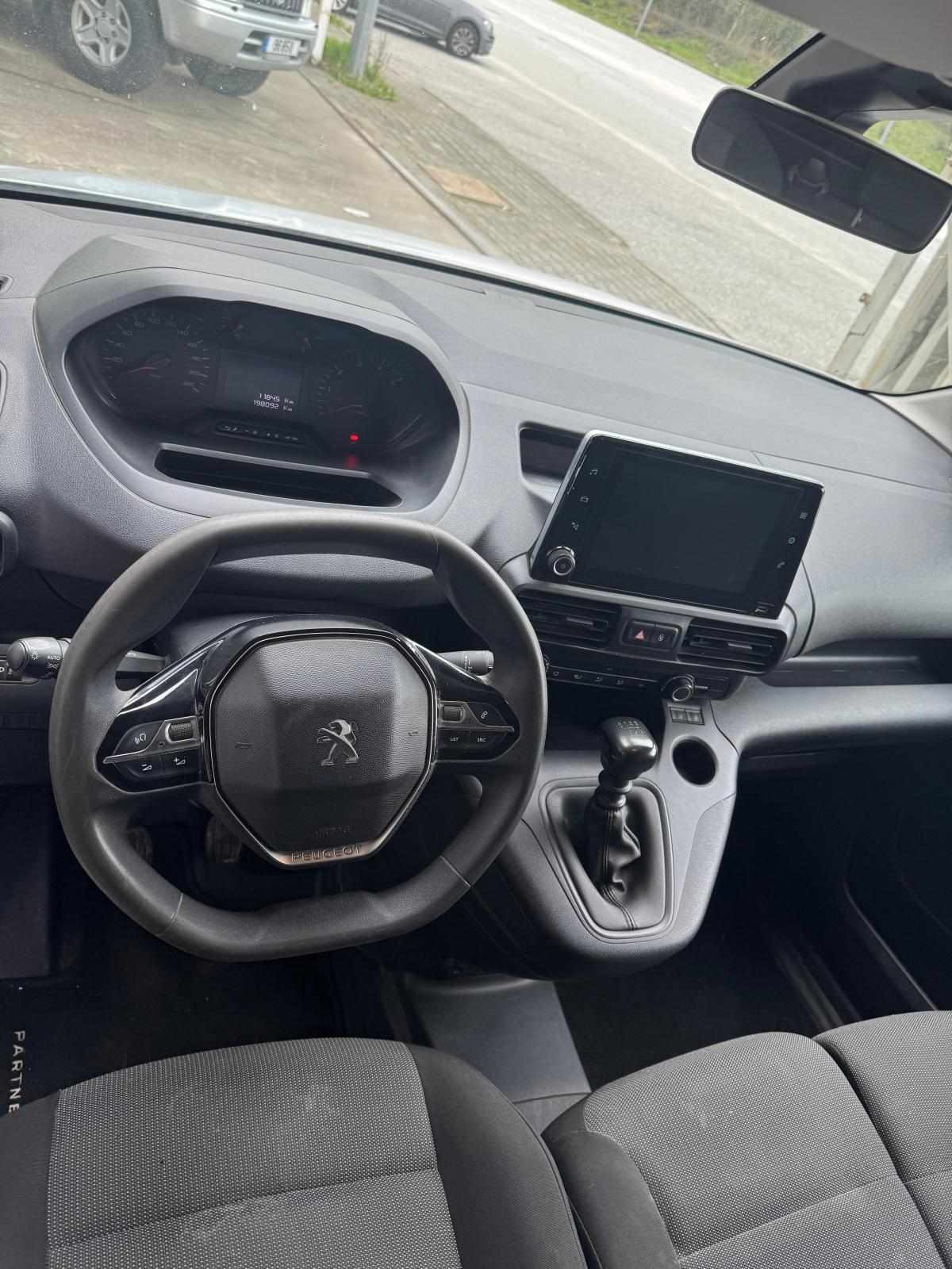 peugeot-partner-1-5-bluehdi-2022-diesel-1499cc