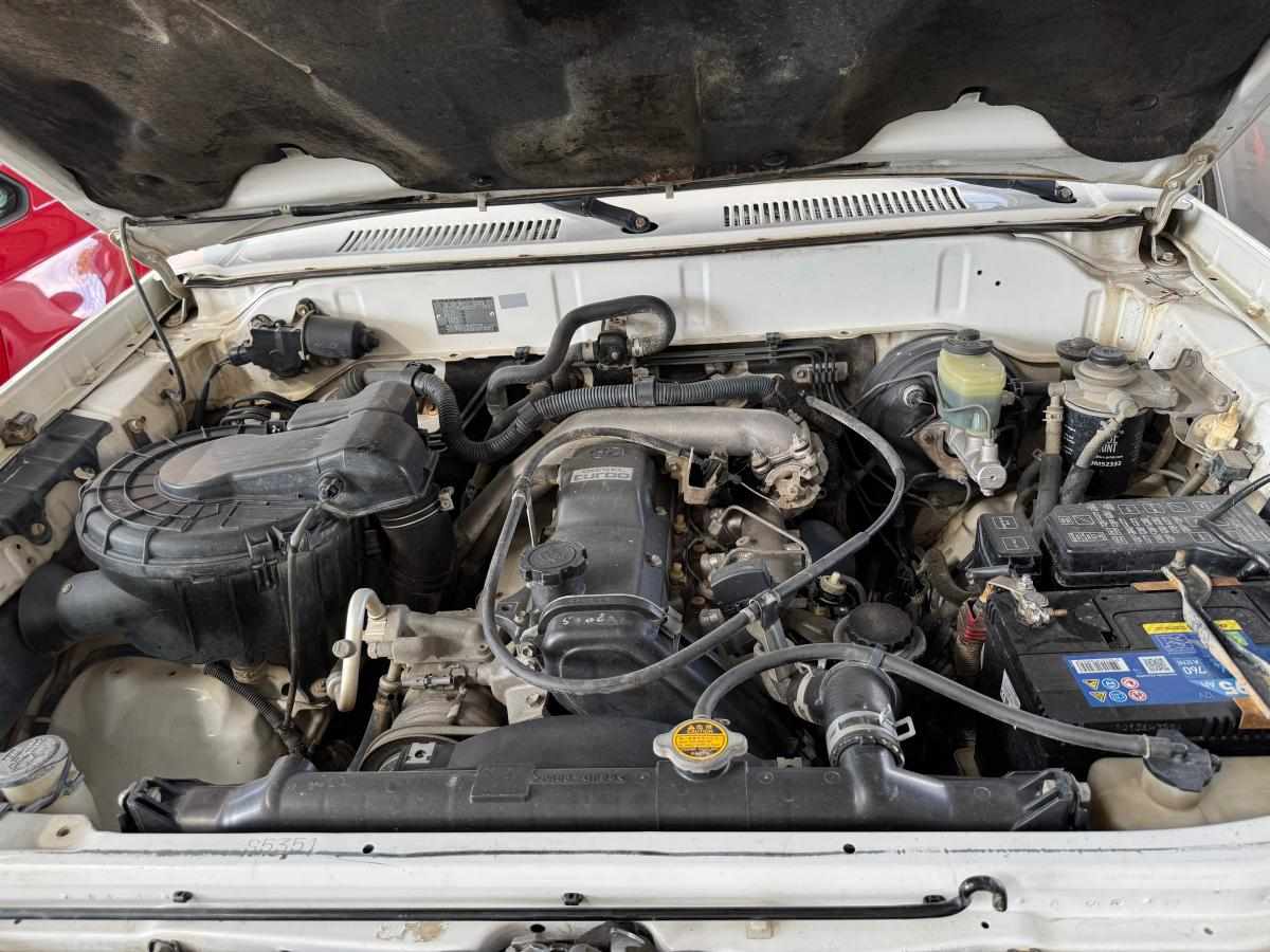 toyota-land-cruiser-4-2-v6-4wd-1997-diesel-4164cc